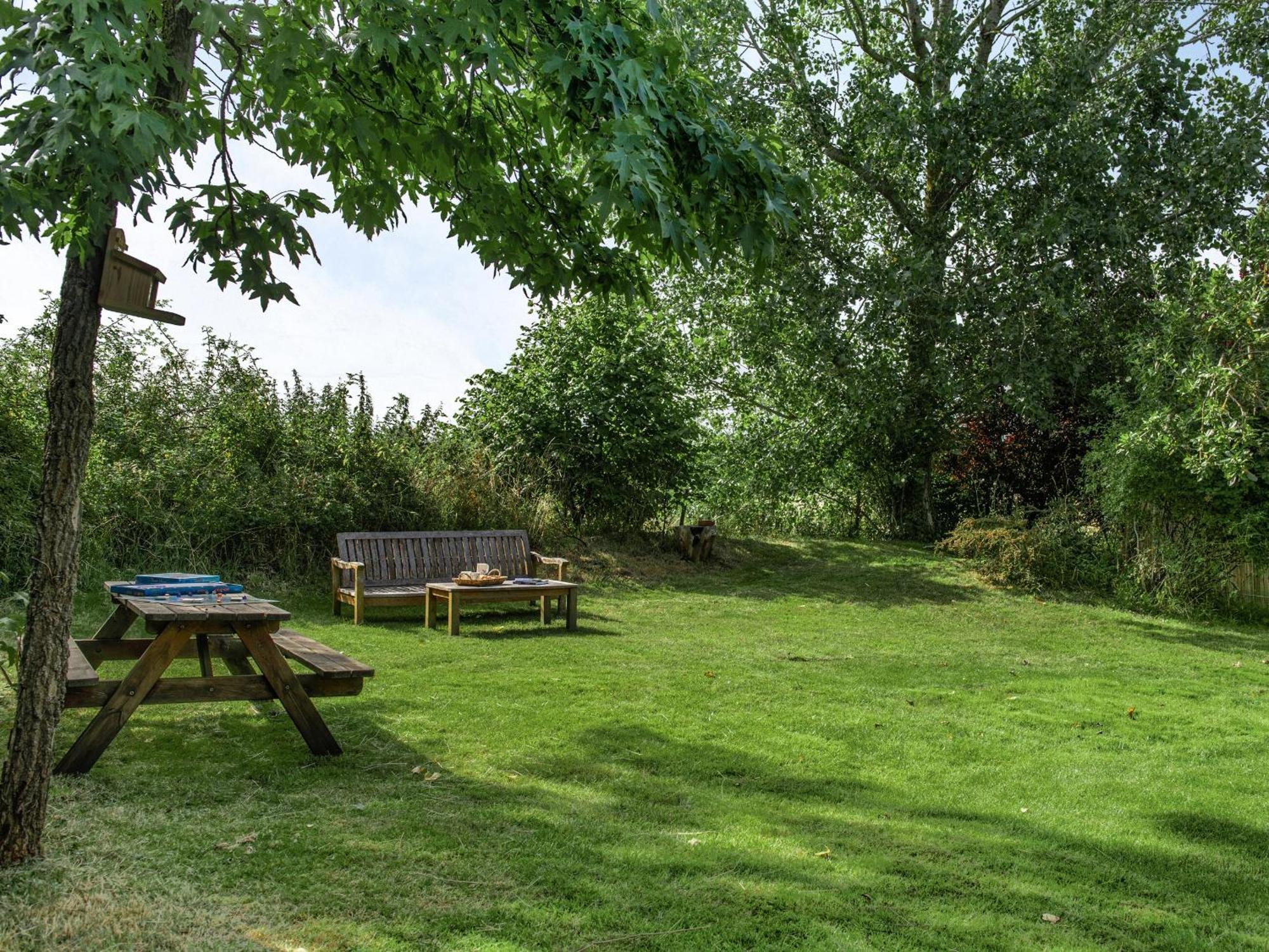 North Farm Lodge East Mersea Екстер'єр фото